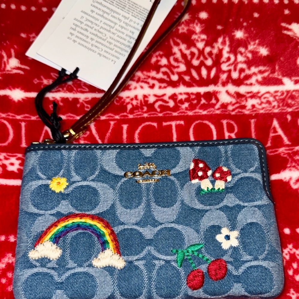Coach Signature Denim Wristlet w/ too cute Embroidery Patterns, new with tags - Picture 3 of 9